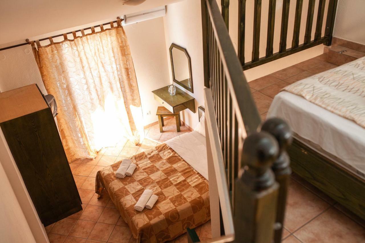 Villa Cariatis Nea Kallikrateia Exterior foto